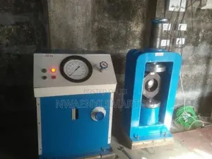 Heavy Duty 2000kn Digital Cube Pressure Testing Machine