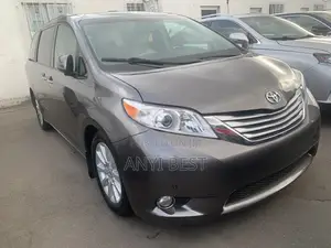 Toyota Sienna 2012 Gray