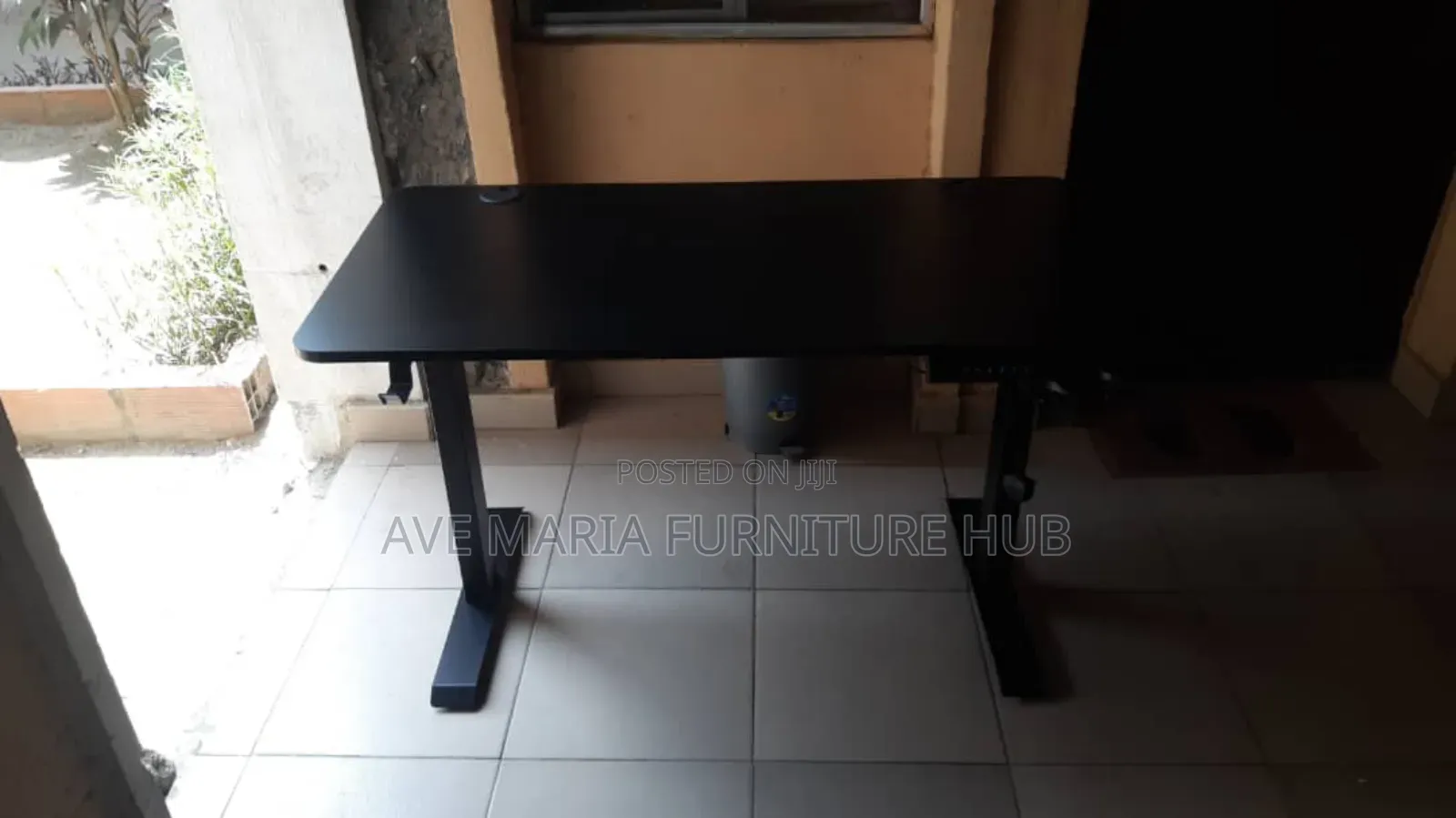 Electric Adjustable Height Desk.