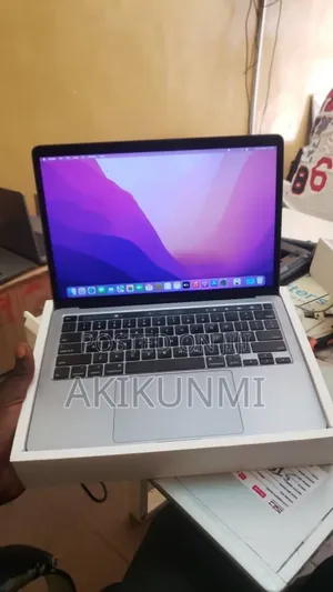 Laptop Apple MacBook Pro 2020 16GB Intel Core I5 SSD 1T