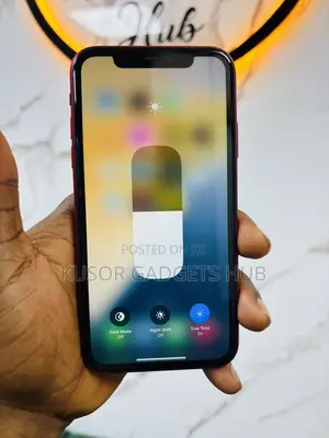 Apple iPhone 11 64 GB Red