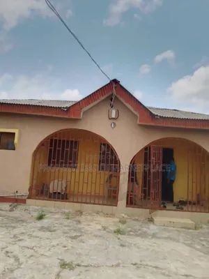 3bdrm Bungalow in Ayobo for sale
