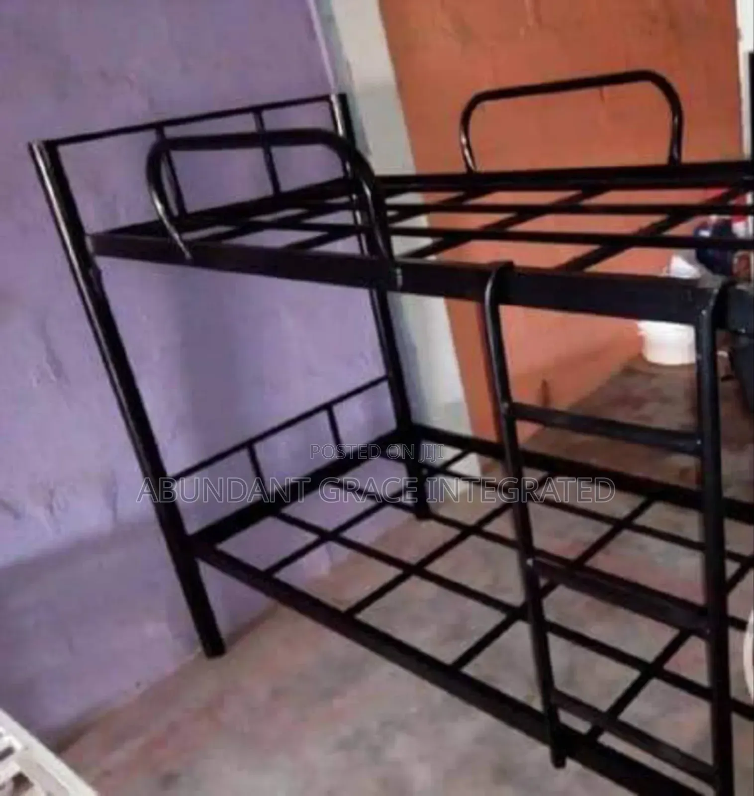 Tiered Detachable Bunk Bed.