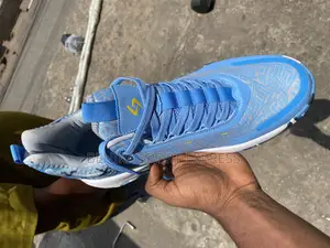 Basketball Shoe ( 007)