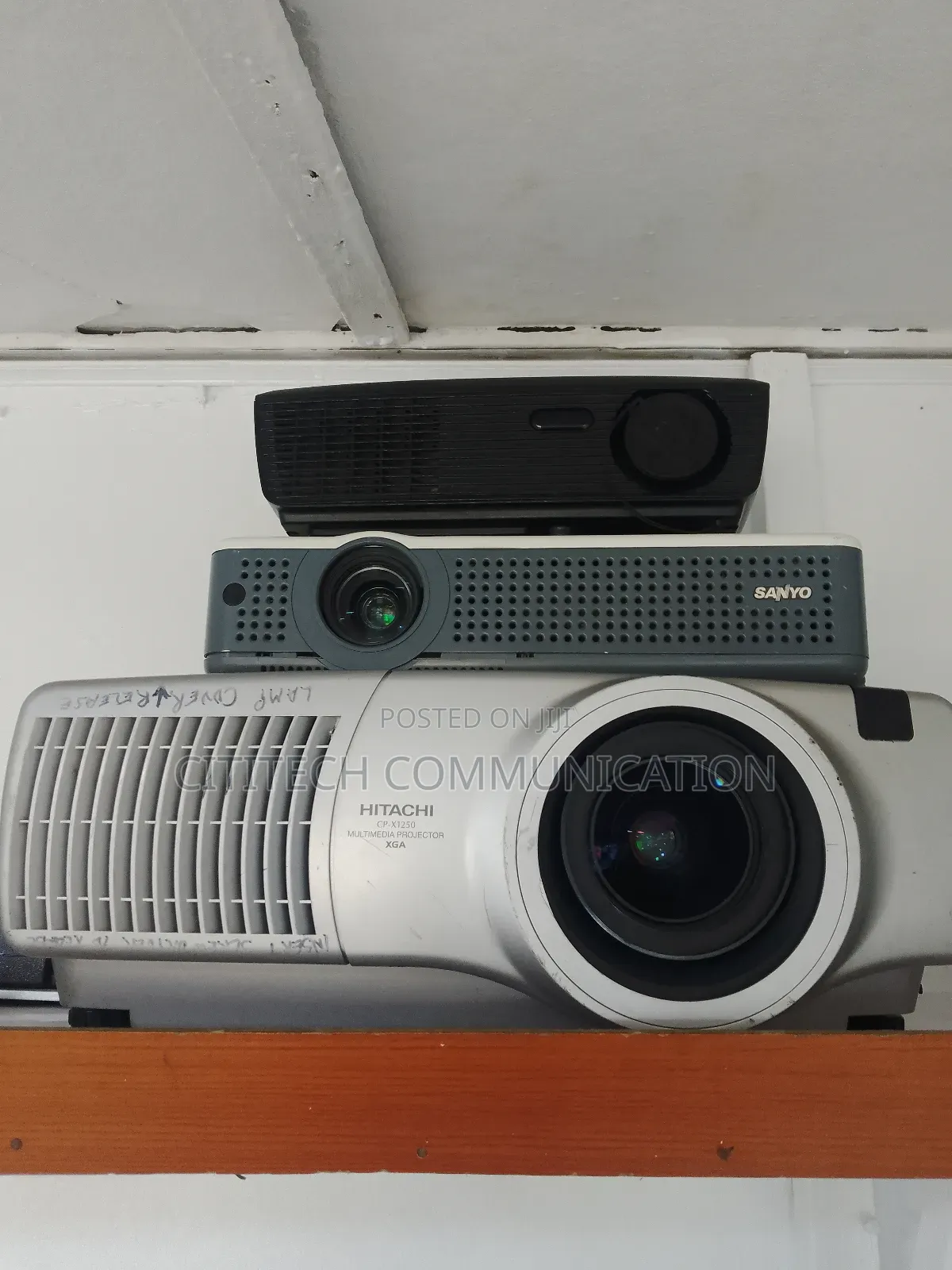 Projector Rent