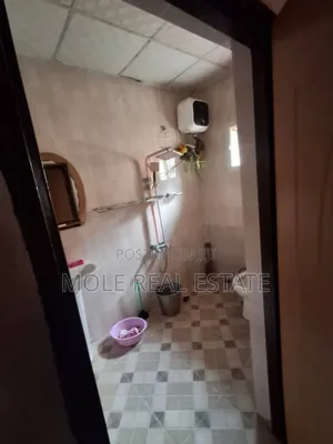 Luxery 3 Bed Gold Estate Ayobo All en Suit 4 Sale
