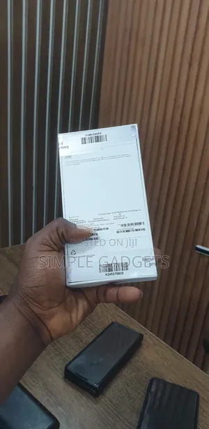 New Apple iPhone 16 128 GB