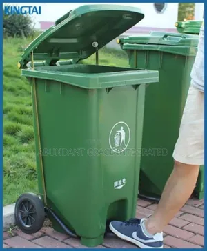 Pedal Refuse Bin 240 Litres.