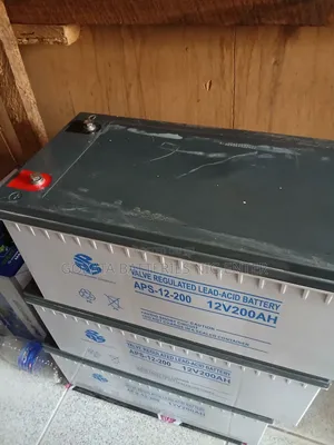 Fairly Used Solar Battery Dry Cell 200ah