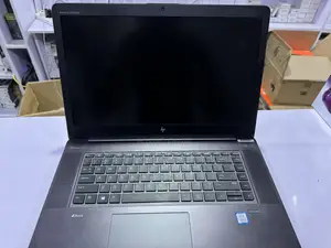 Laptop HP ZBook Studio G4 16GB Intel Core I5 SSD 512GB