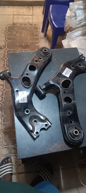 Lower Arm Toyota Corolla 2010-2015