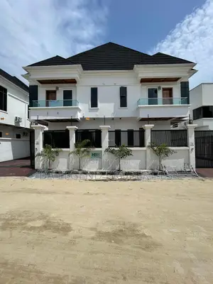 4bdrm Duplex in Ikota for sale