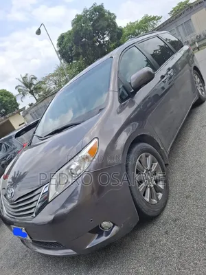 Toyota Sienna Limited 7 Passenger 2012 Gray