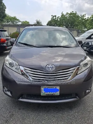 Toyota Sienna Limited 7 Passenger 2012 Gray