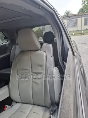 Toyota Sienna Limited 7 Passenger 2012 Gray