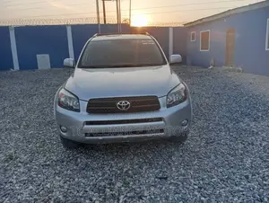 Toyota RAV4 200 4X4 Automatic 2008 Silver