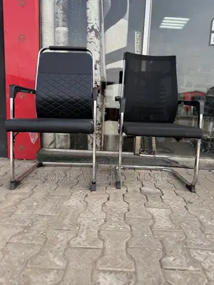 Ergonomic Visitors Chair