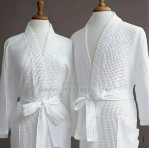 1pc Unisex White Waffle Bathrobe / Bathrobe (One Size Fit)