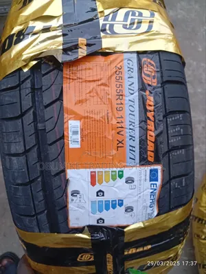 255/55r19 Joyroad Tire