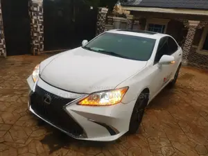 Toyota Is350