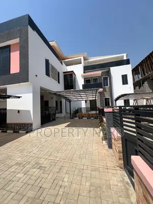 Photo - 5bdrm Duplex in Jahi for rent