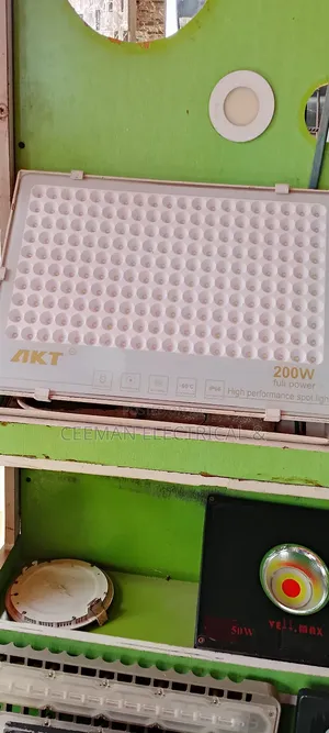 Akt 200w Flood Light
