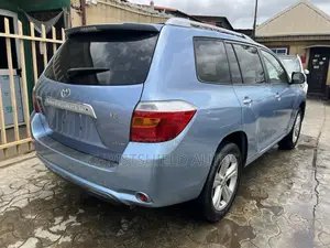Toyota Highlander Limited 2010 Blue