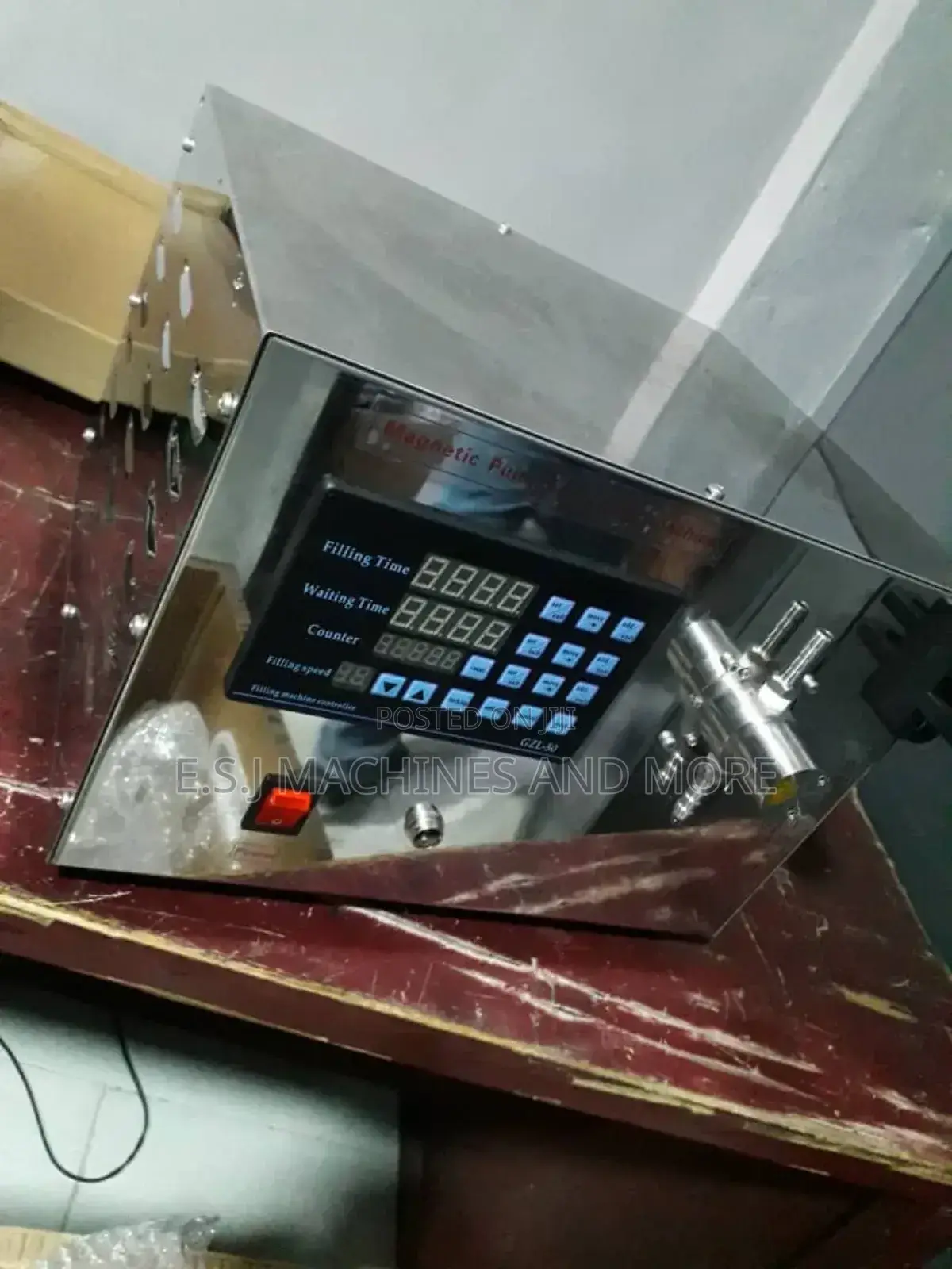 Liquid Filling Machine With Magnetic Pump