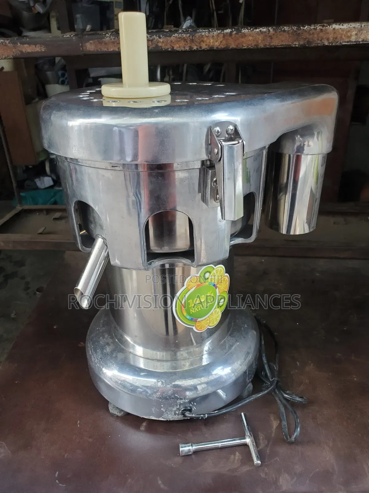 Heavy-Duty Juicer