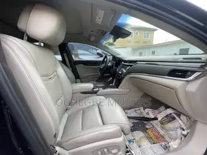 Cadillac XT5 2016 Blue