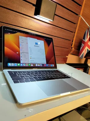 Laptop Apple MacBook Pro 2017 8GB Intel Core I5 SSD 256GB