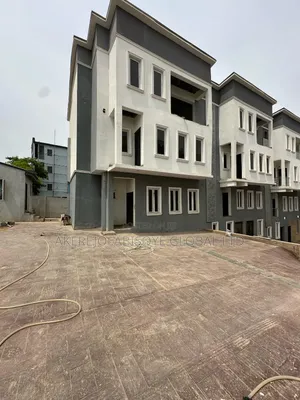4bdrm Townhouse/Terrace in Close to Stella, Life Camp for Sale