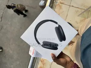 Photo - Brand New Apple Airpods Max 2024 Usb-C