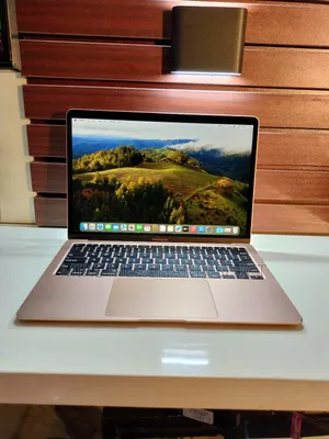 Laptop Apple MacBook 2020 8GB Intel Core I5 SSD 256GB