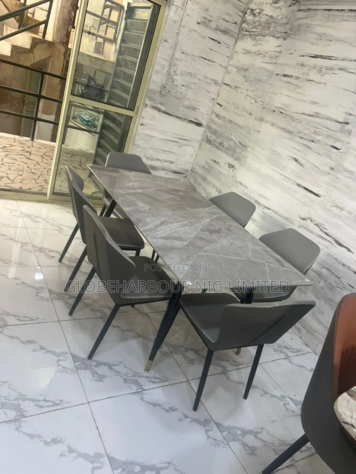 Mable Top 6 Seater Dinning Set