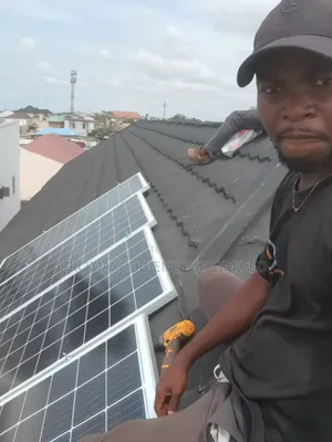 Photo - Professional Solar Systems Installer