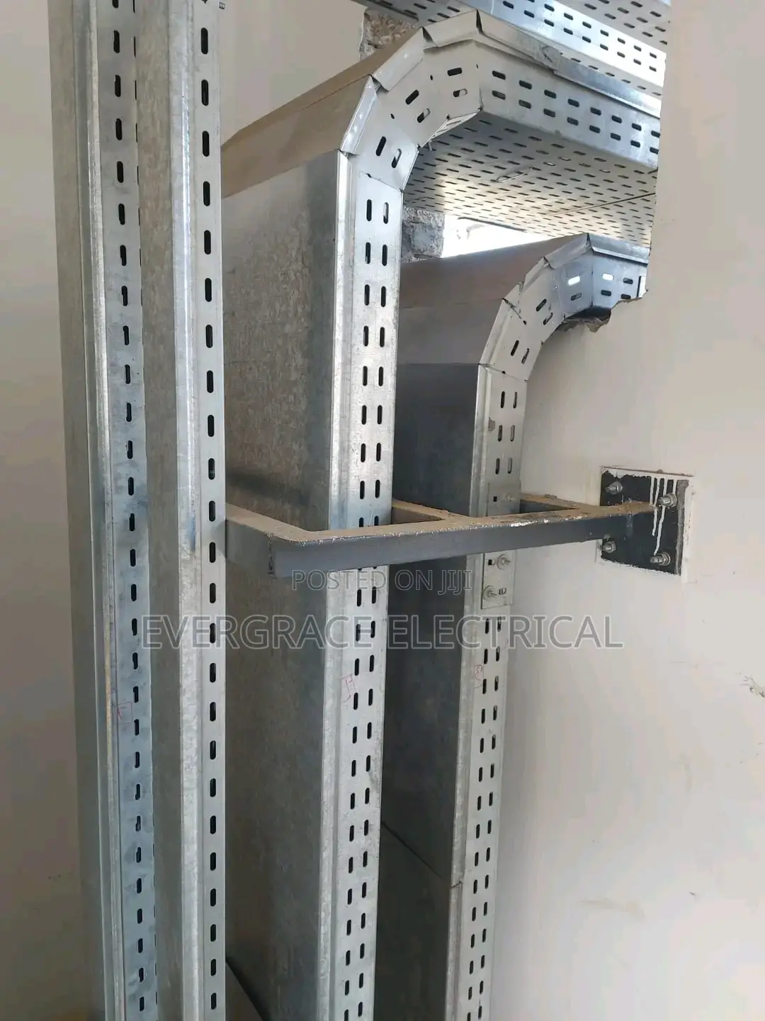 300×100 Cable Tray Galvanised,