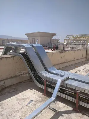 300×100 Cable Tray With Cover