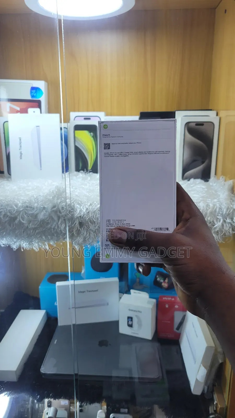 New Apple iPhone 15 256 GB Black