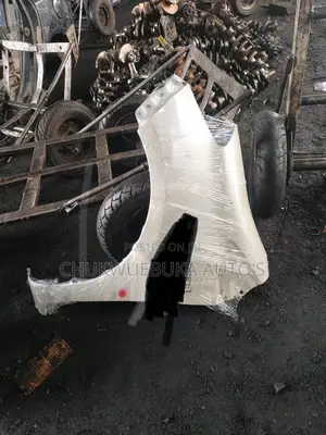Fender Yaris 2014