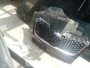 Front Grill G T I Golf 5 or Jetta 5