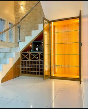 Stair-Case Wine Bar 