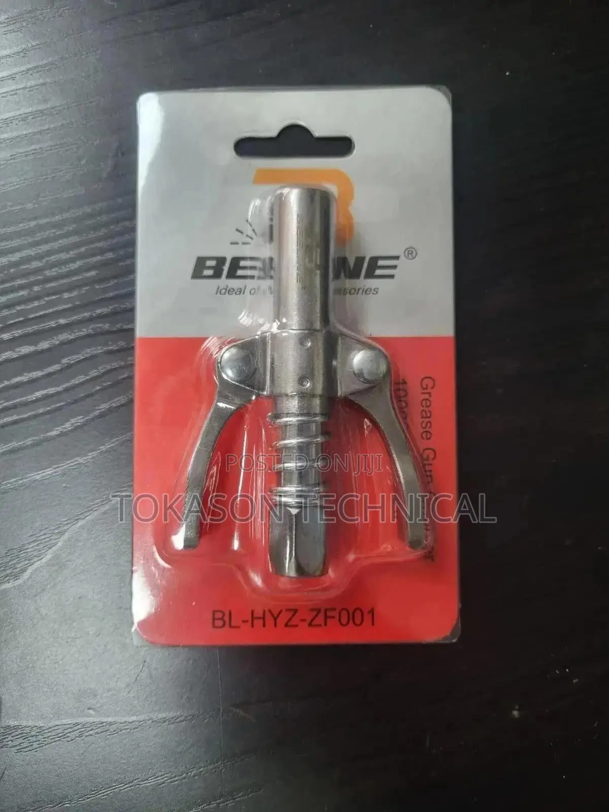 Double Handle Grease Gun Coupler.
