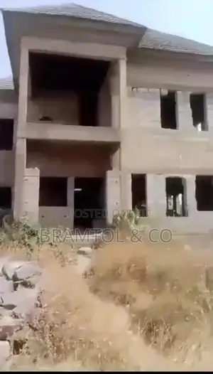 5bdrm Fully Detached Duplex Carcass In Galadimawa For Sale