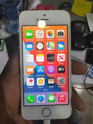 Apple iPhone SE 64 GB Gold