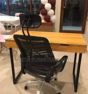 Head Set Office Chair and Table