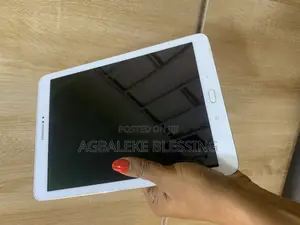 Photo - Samsung Galaxy Tab S2 9.7 32 GB White
