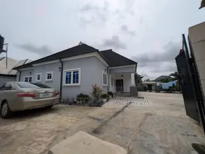 Photo - 5bdrm Bungalow in Oron Road, Uyo for sale