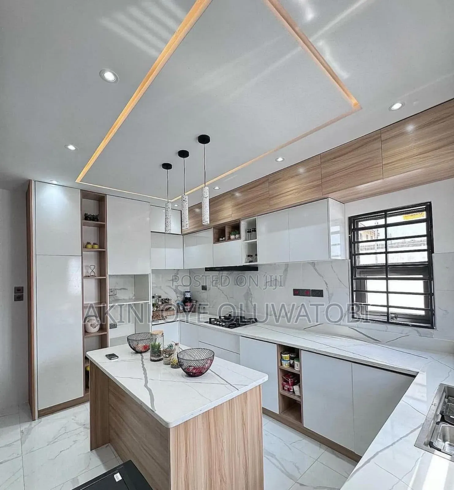 Professional Tiles Layer