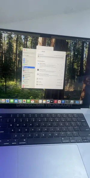Laptop Apple MacBook Pro 2021 M1 32GB Apple M1 Pro SSD 512GB